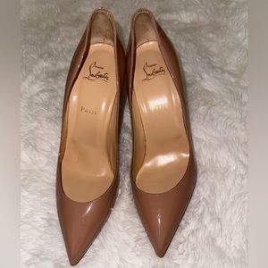 Pre-loved patent Christian Louboutin Pigalle Follies.